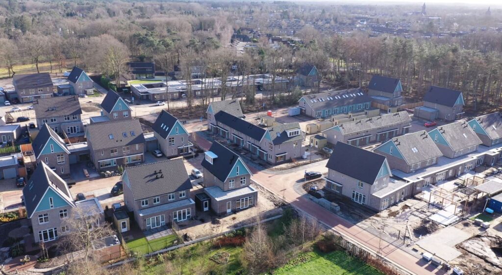 Dronefoto De Boslaantjes in Waalre oplevering 